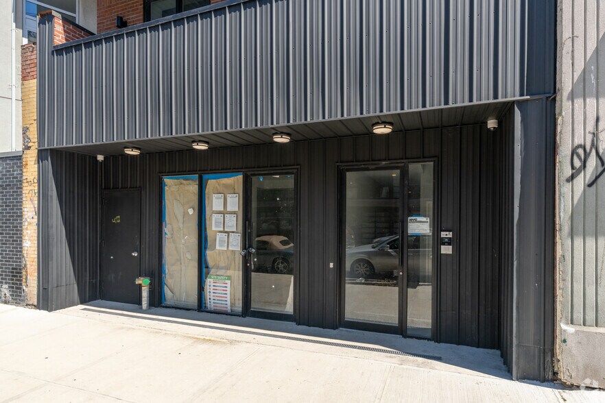 More Photos Of 250 Manhattan Ave, Brooklyn Apartments For Sale