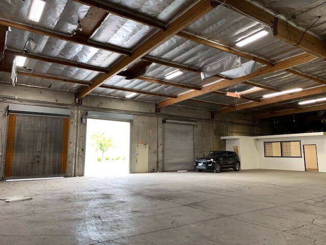 More Photos Of 5102-5108 Azusa Canyon Rd, Irwindale Unknown For Lease