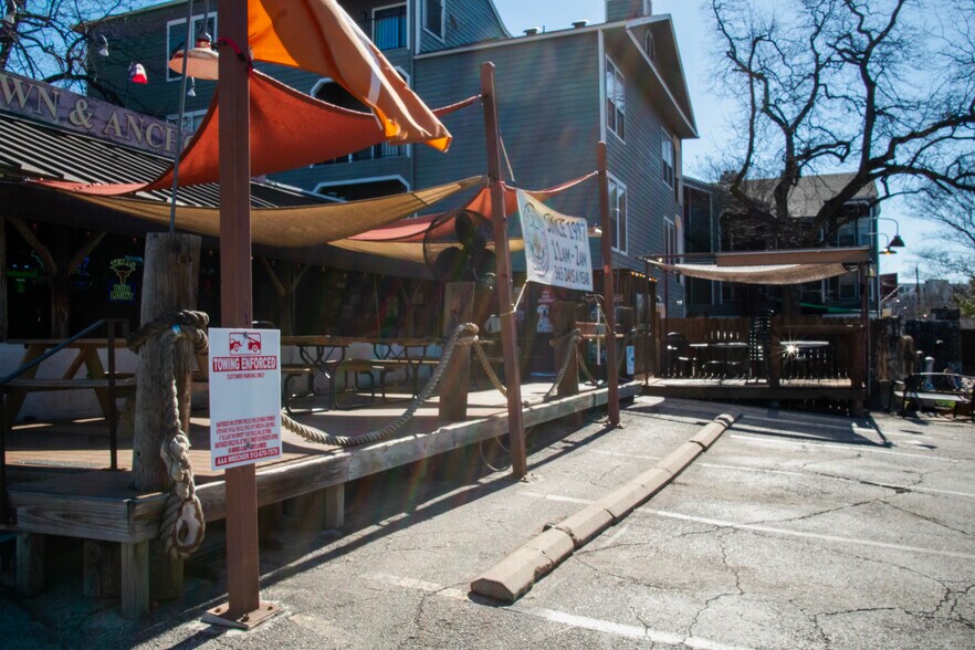 More Photos Of 2911 San Jacinto Blvd, Austin Restaurant For Sale