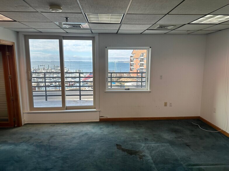 More Photos Of 152 Lynnway, Lynn Office For Sale