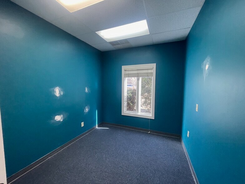 More Photos Of 78 Lynoak Cv, Jackson Medical For Sale