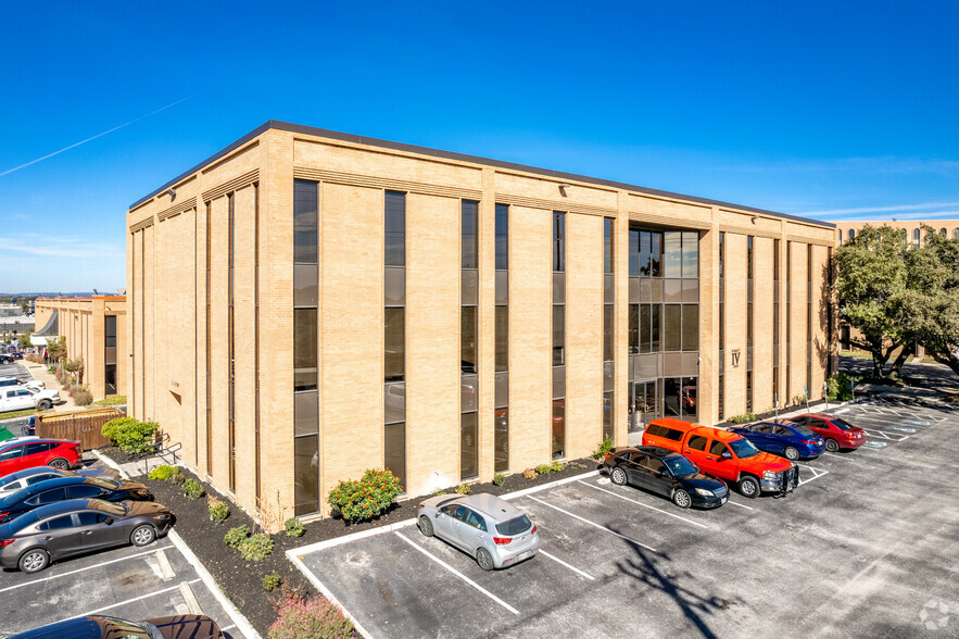 Primary Photo Of 5805 Callaghan Rd, San Antonio Office For Lease