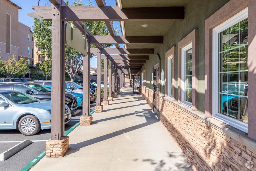 More Photos Of 1030 La Bonita Dr, San Marcos Unknown For Lease