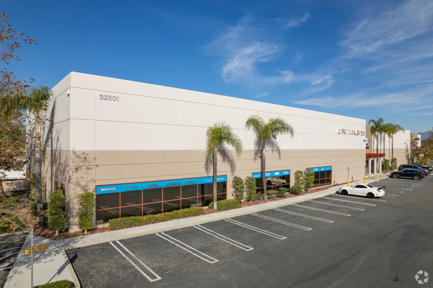 More Photos Of 32701-32707 Calle Perfecto, San Juan Capistrano Warehouse For Lease