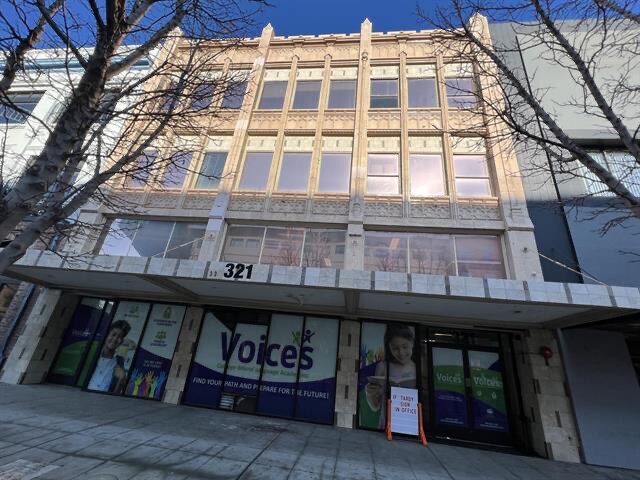 More Photos Of 321 E Weber Ave, Stockton Schools For Sale