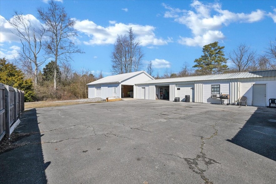More Photos Of 61 AL Highway 69 N, Cullman Flex For Sale