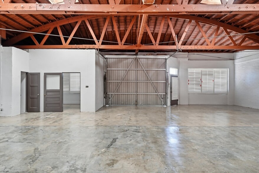 More Photos Of 11317 Atlantic Ave, Lynwood Warehouse For Sale