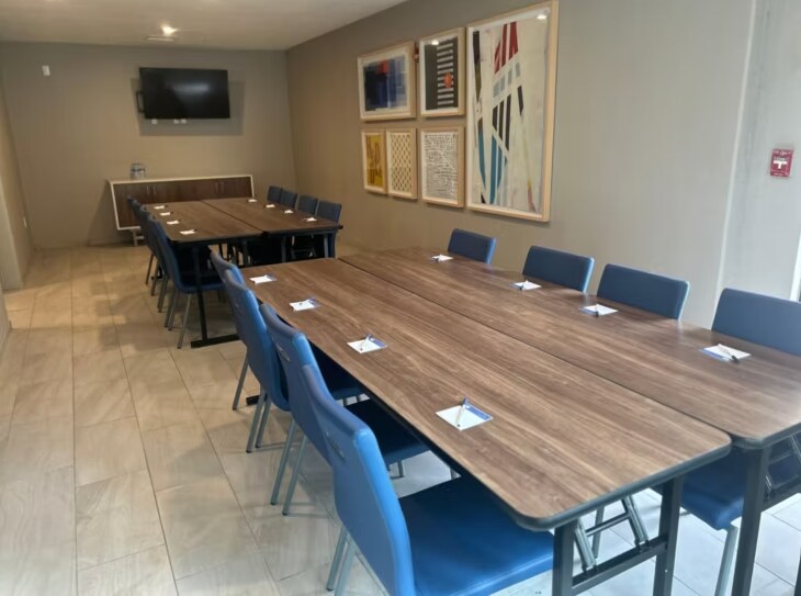 More Photos Of 2965 E Main St, Alice Hotel For Sale