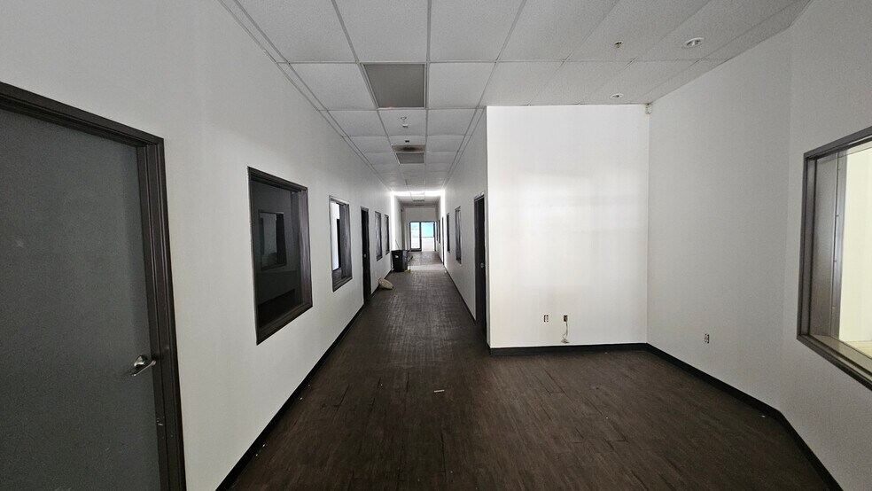 More Photos Of 847 E Main St, Santa Paula Storefront For Sale