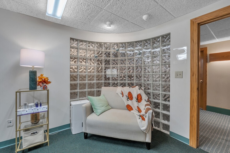 More Photos Of 294 Pleasant St, Stoughton Office For Sale