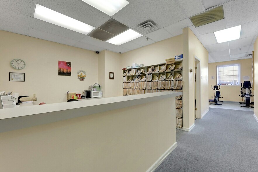 More Photos Of 1033 Clifton Ave, Clifton Medical For Sale