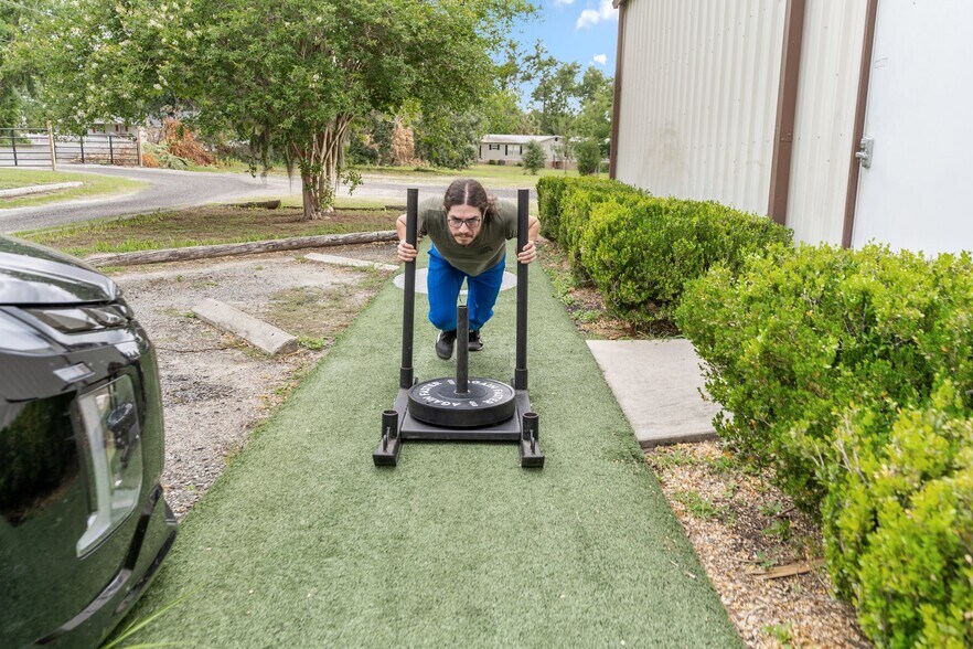 More Photos Of 140 NE Yellow Pine Ave, Madison Restaurant For Sale