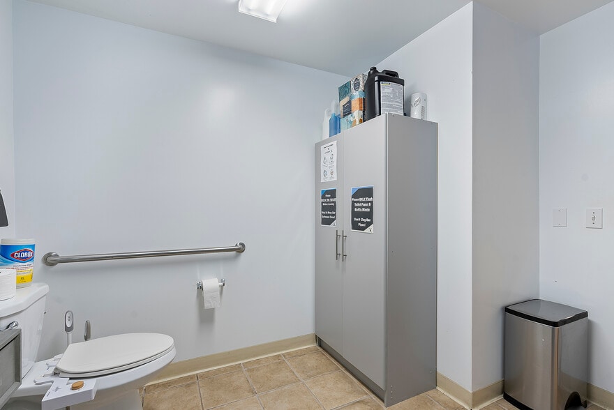 More Photos Of 727 San Pablo Ave, Albany Storefront Retail Residential For Sale