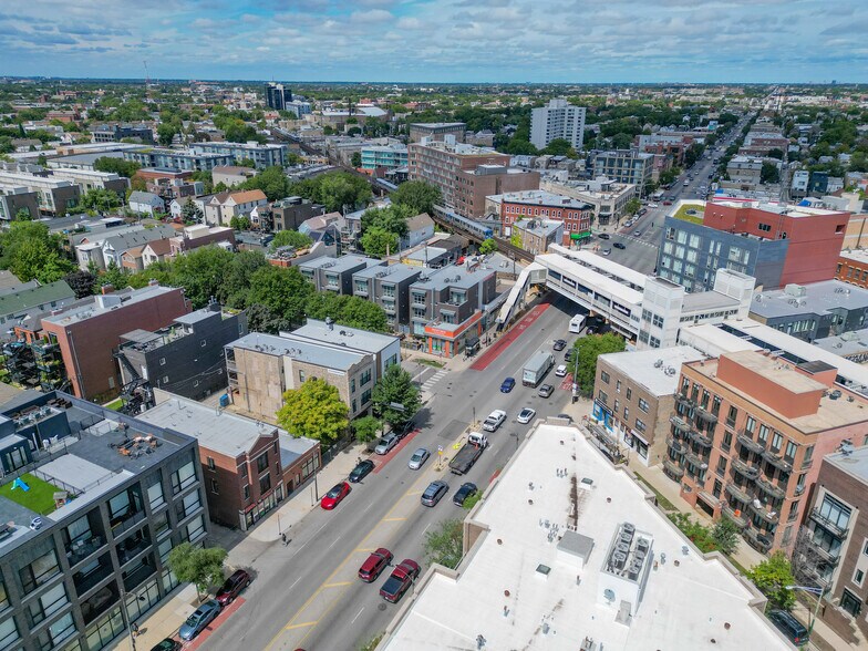 More Photos Of 1858 N Western Ave, Chicago Storefront Retail Residential For Lease