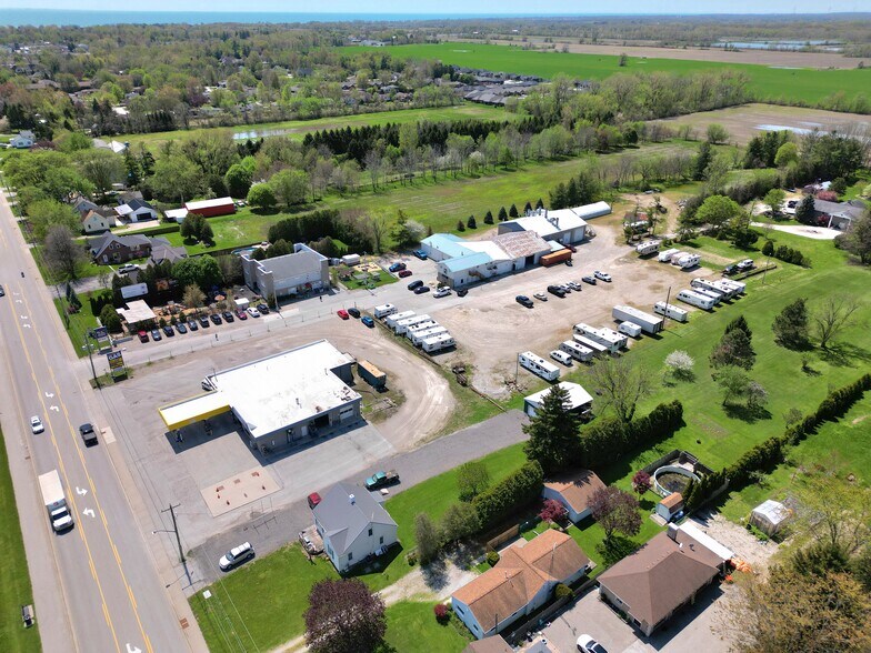 More Photos Of 1727 Division Rd N, Kingsville Restaurant For Sale