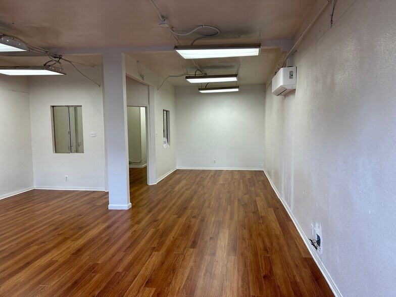 More Photos Of 1667-1671 Anaheim St, Harbor City Storefront Retail Office For Lease