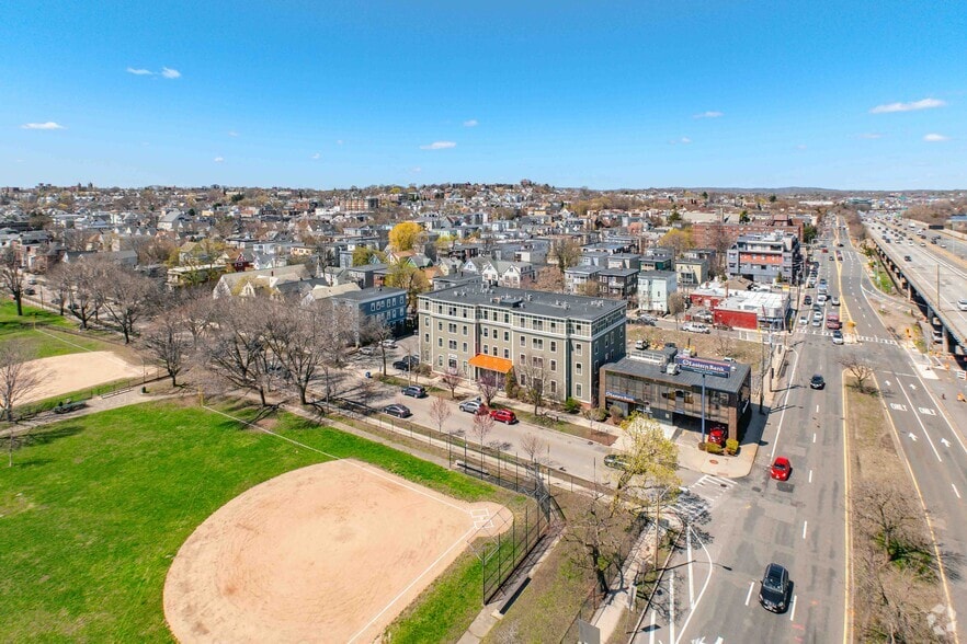 More Photos Of 100 Fellsway W, Somerville Apartments For Lease