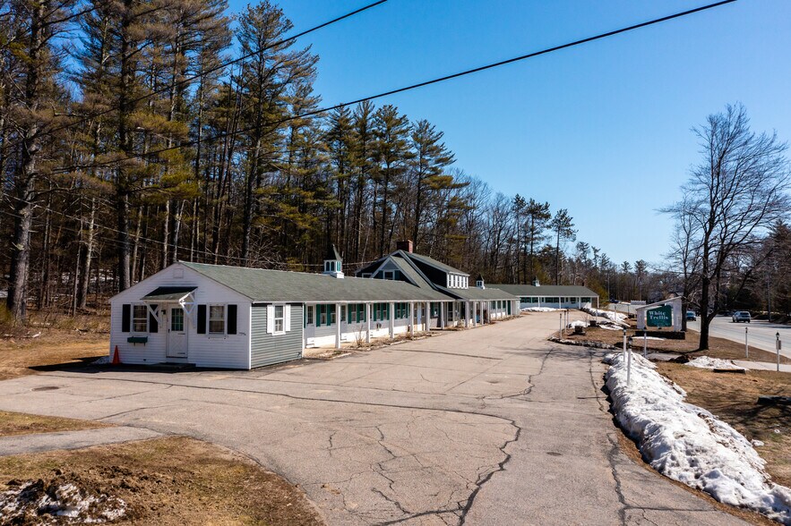 More Photos Of 3245 White Mountain Hwy, North Conway Hotel For Sale