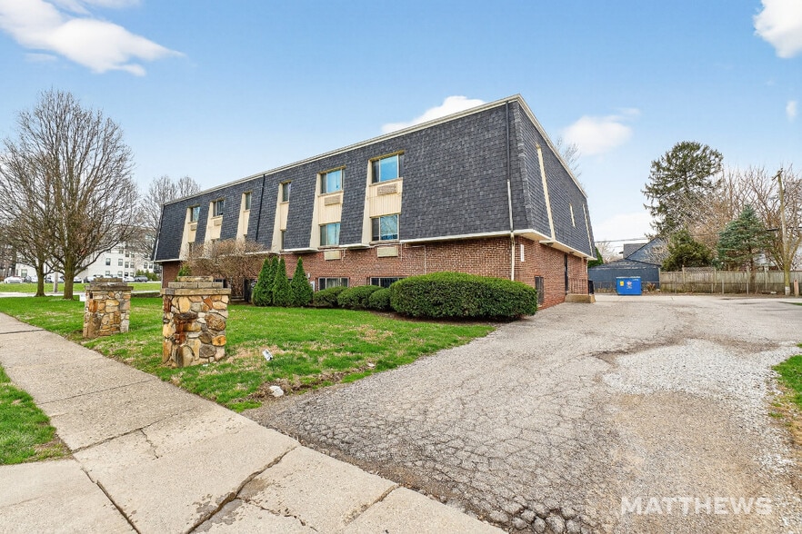 More Photos Of 3677 Indianola Ave, Columbus Apartments For Sale