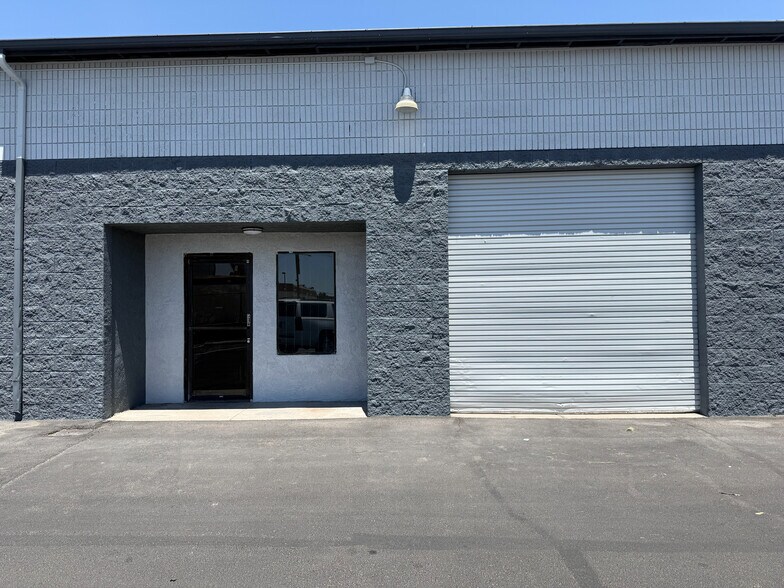 More Photos Of 3060 N Nellis Blvd, Las Vegas Service For Lease