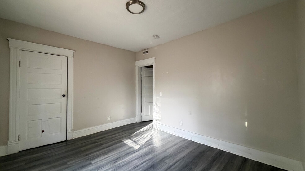 More Photos Of 2478 Paris St, Cincinnati Multifamily For Sale