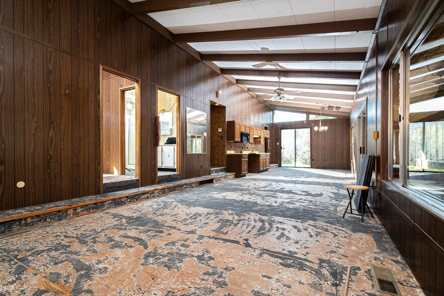 More Photos Of 6433 Mother Lode Dr, Placerville Office For Sale