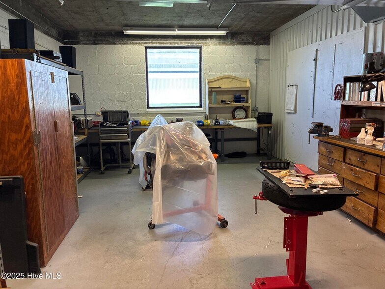 More Photos Of 161 T Com Dr, Elizabeth City Warehouse For Sale