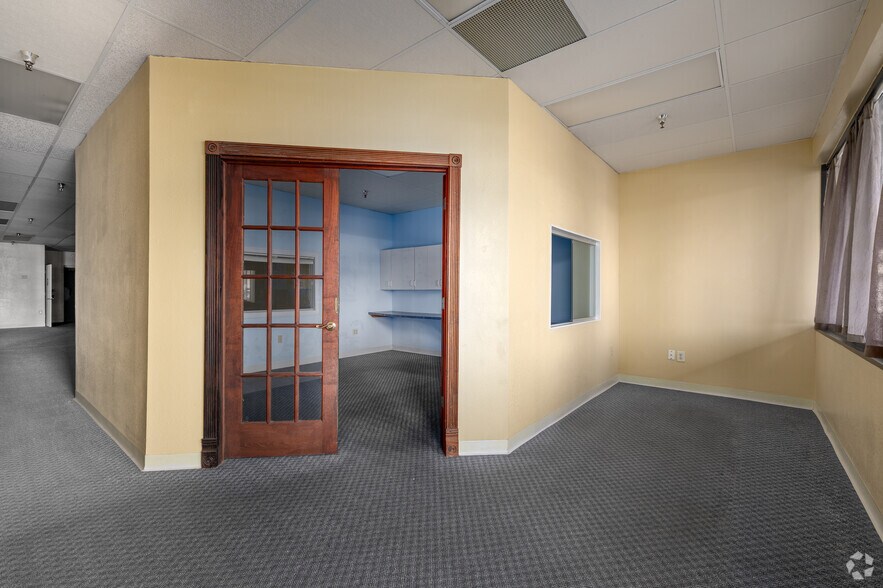 More Photos Of 4901 E Silver Springs Blvd, Ocala Unknown For Lease