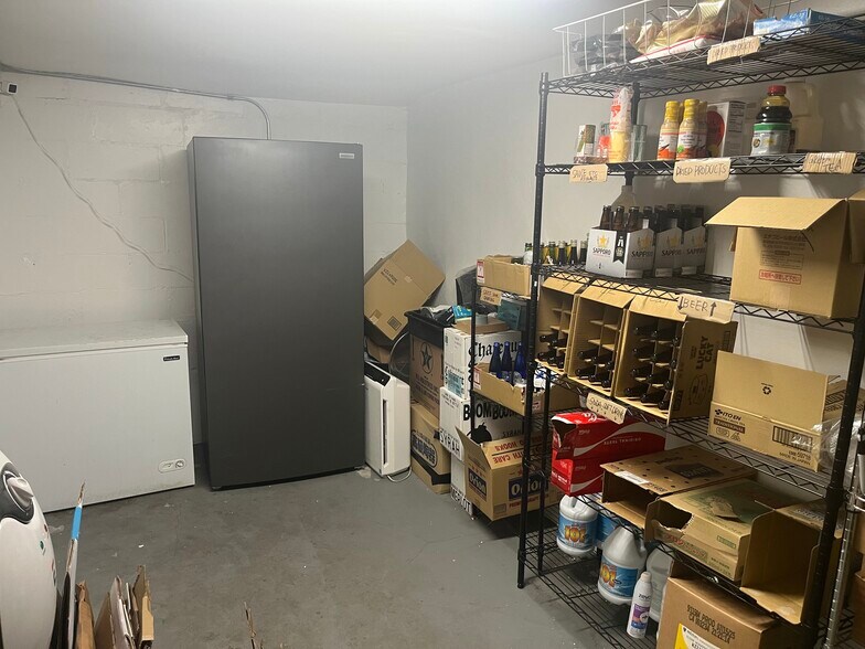 More Photos Of 124 W 25th St, New York Apartments For Lease
