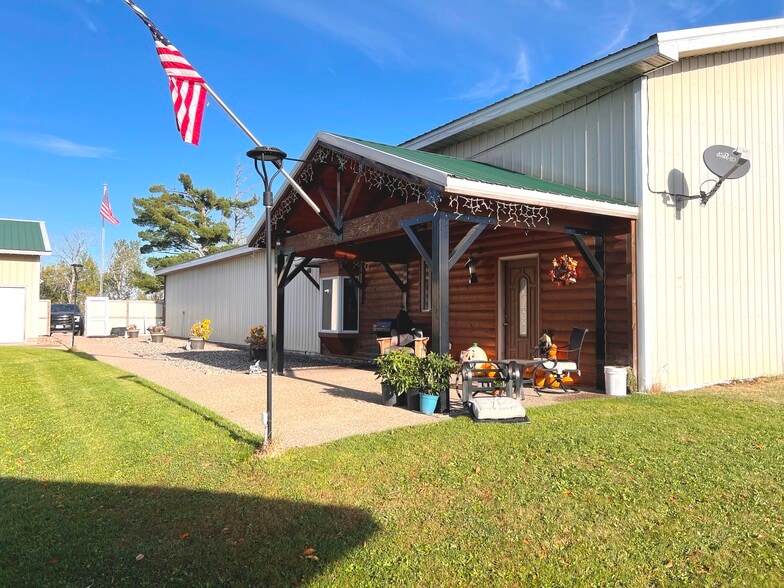 More Photos Of 7300 MN-6, Remer Auto Repair For Sale