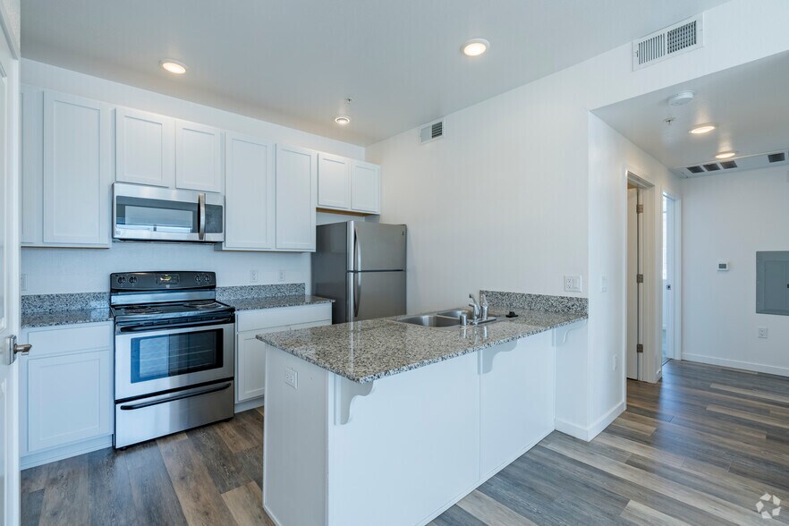 More Photos Of 1125 Avenue of the Oaks, Sparks Apartments For Lease