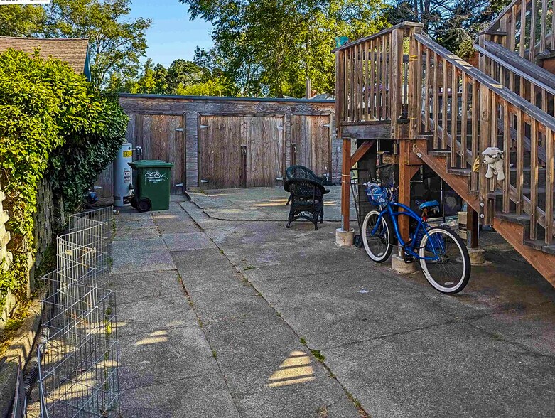 More Photos Of 2319 Ward St, Berkeley Apartments For Sale