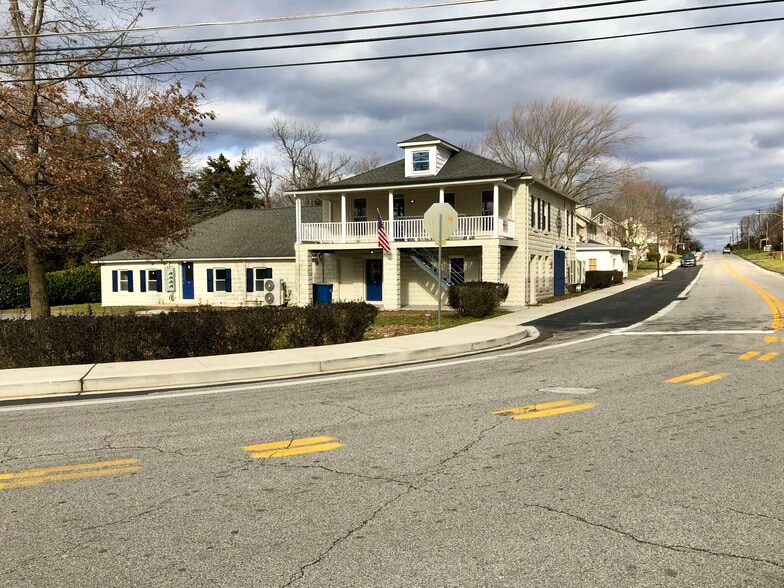 Primary Photo Of 300 Market St, Charlestown Multifamily For Sale