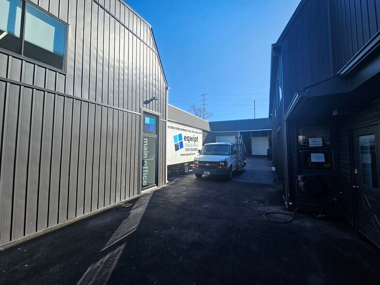 More Photos Of 390 Moffitt Blvd, Islip Warehouse For Sale