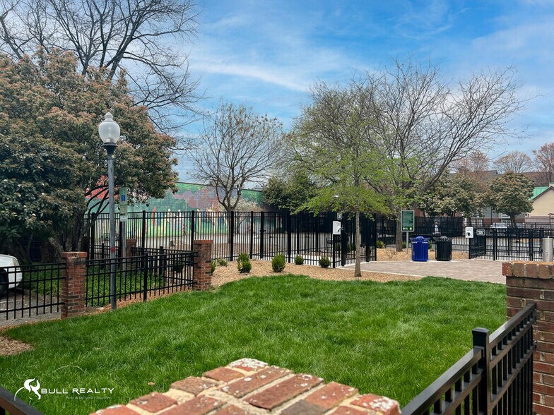 More Photos Of 406 W 9th St, Charlotte Apartments For Sale