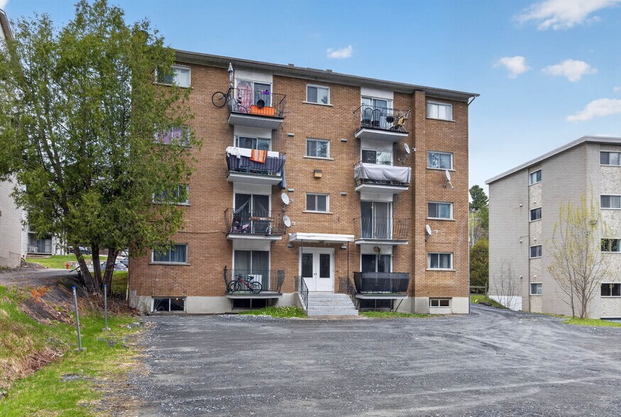 More Photos Of 195 Rue Wilson, Sherbrooke Apartments For Sale