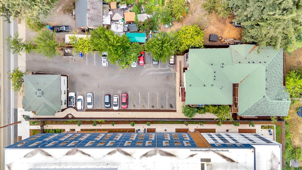 More Photos Of 10405-10409 E Burnside St, Portland Apartments For Sale