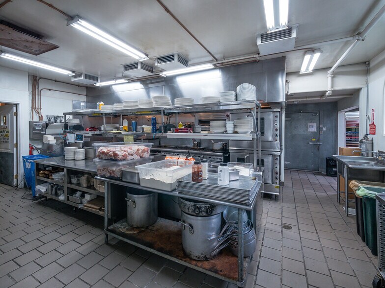More Photos Of 8050 Bodega Ave, Sebastopol Restaurant For Sale