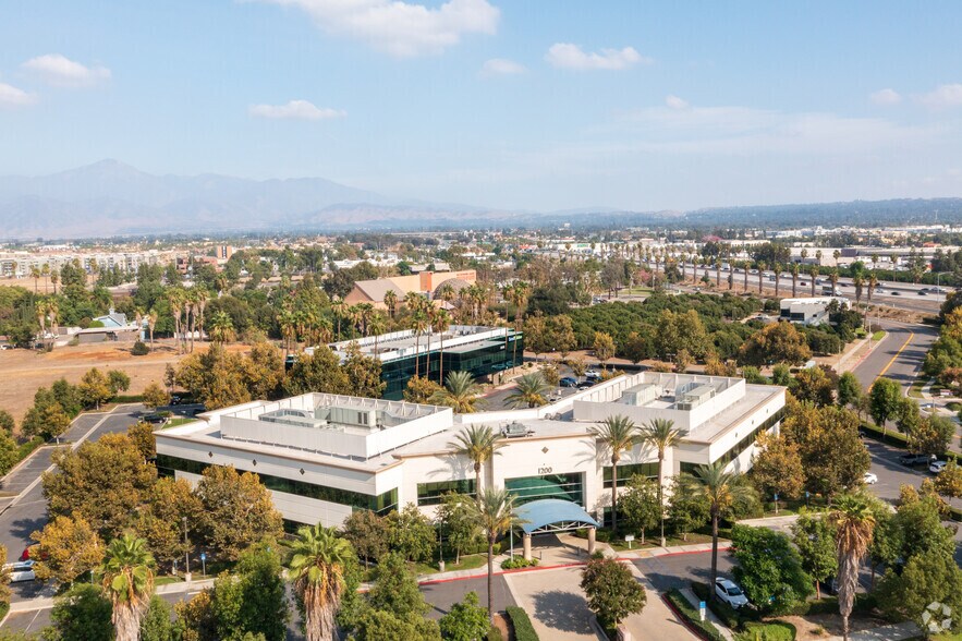 More Photos Of 1200 California St, Redlands Office For Lease