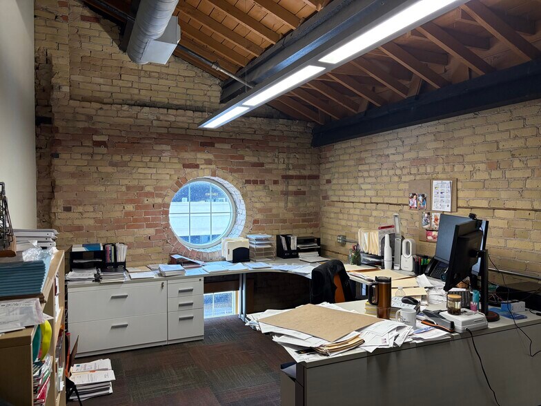 More Photos Of 2 W 1st St, Duluth Storefront For Sale