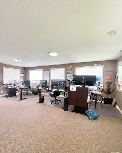 More Photos Of 2549 4th Ave N, Okanogan Office Residential For Sale