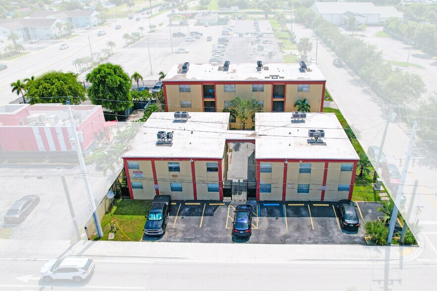 More Photos Of 2130 Avenue S, Riviera Beach Apartments For Sale