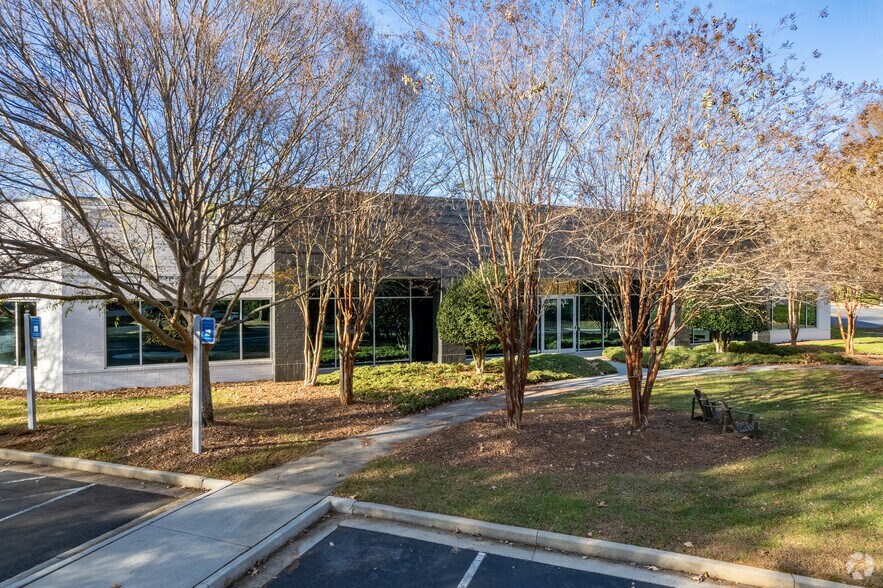 More Photos Of 11560 Great Oaks Way, Alpharetta Unknown For Lease