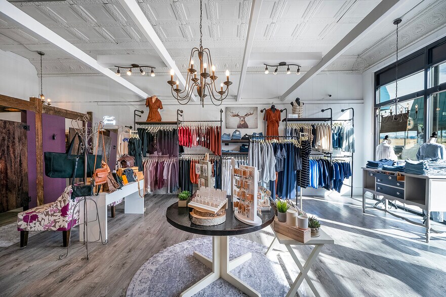 More Photos Of 308 Main St, Polson General Retail For Sale