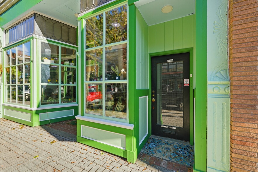 More Photos Of 284 High St, Holyoke Storefront Retail Residential For Sale