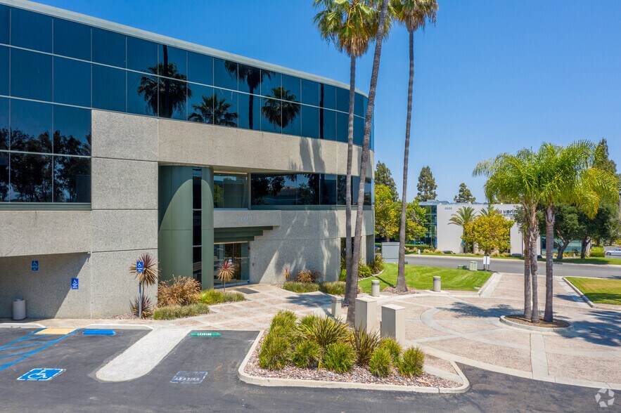 More Photos Of 6020 Cornerstone Ct W, San Diego Office For Lease