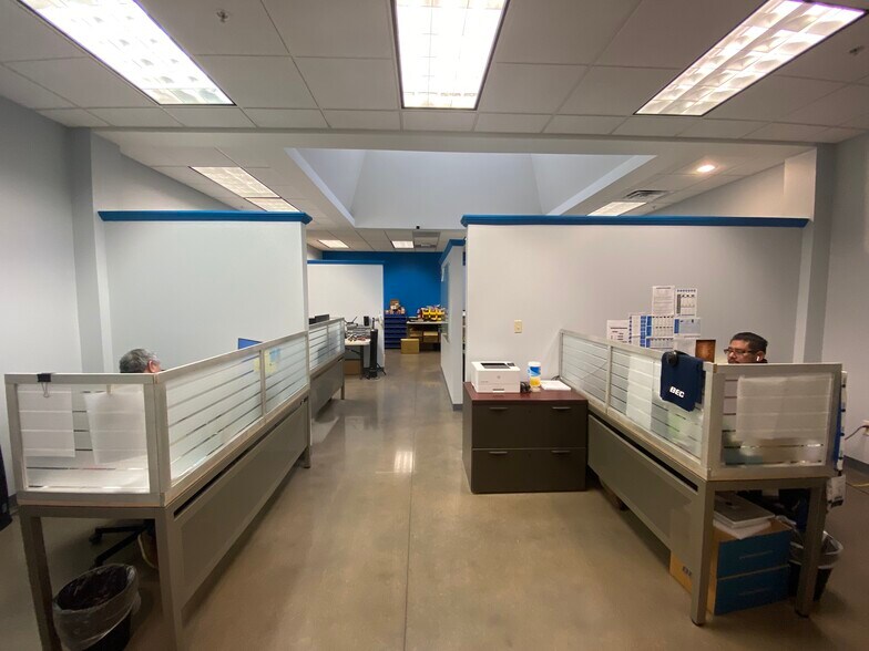 More Photos Of 3301 Matrix Dr, Richardson Research And Development For Lease