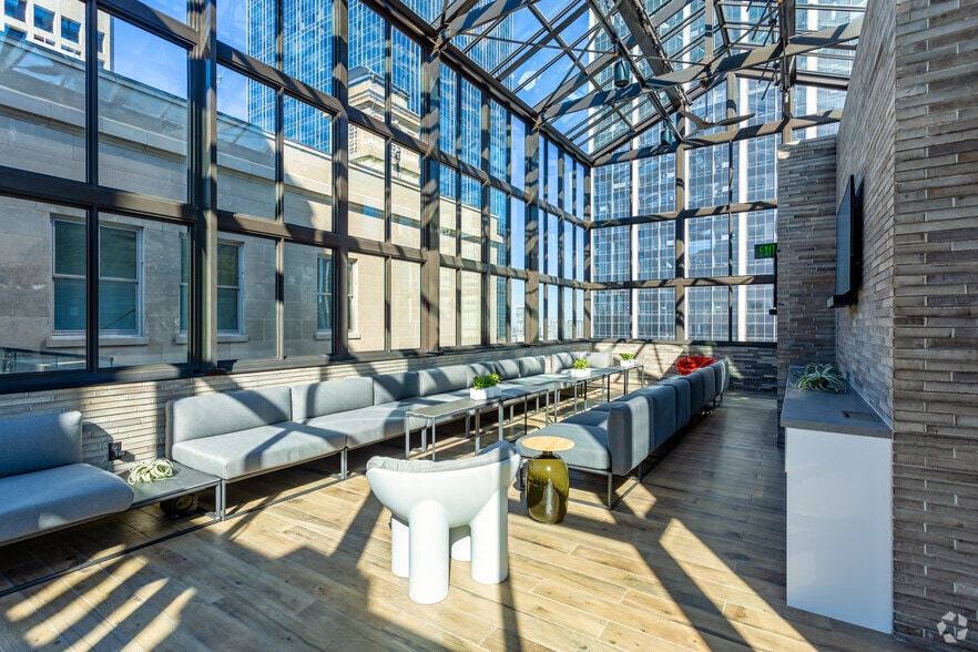 More Photos Of 1309 Main St, Dallas Multifamily For Sale