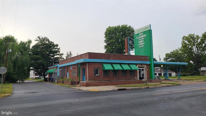 More Photos Of 3114 Hoffman St, Harrisburg Warehouse For Sale