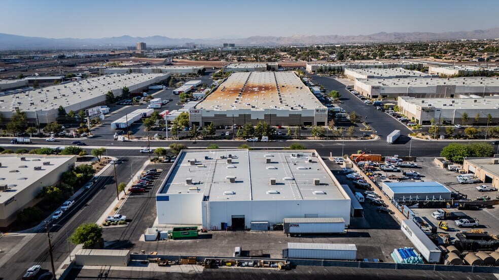 More Photos Of 3430 W Sunset Rd, Las Vegas Showroom For Sale